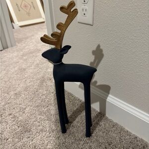 Chic navy and Gold Reindeer Holiday Decor